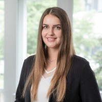 Leoni Bernhardt Email