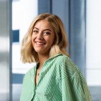 Elli Swanson Email & Phone Number