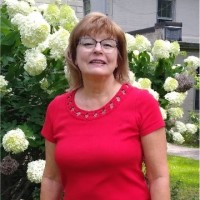 Lea Fueller Email