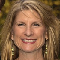 Mindy Moss Email & Phone Number
