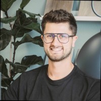 Nils Sikken Email
