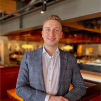 Hillstone Restaurant Group Employee Michael Ortiz's profile photo