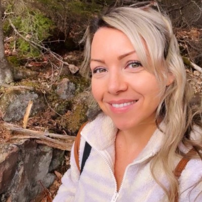 Jessica Savard Email