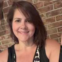 Sunset Stone Employee Kellie Lambert's profile photo