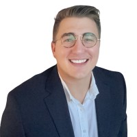 Cushman & Wakefield Employee Joshua Heine's profile photo