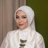 Sekar Ningrum Email