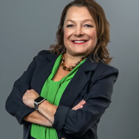 Park Square Realty Employee Lesley Lambert's profile photo