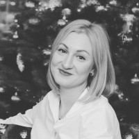 Le Crazy Employee Kristine Logen's profile photo