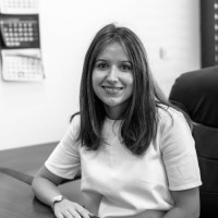 Andreea Bernardino Email