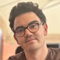 Kamil Helbin Email