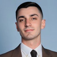 Customers.ai Employee Devin Luzietti's profile photo