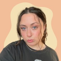 Oma's Pride Employee Nina Julian's profile photo