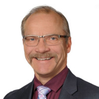 Mika Vanhapelto Email