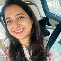 Lavina Hariramani Email