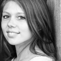 Emma Chase Email & Phone Number