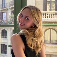 Ariane Kolm Email