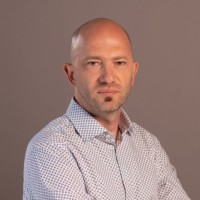 Mladen Rakic Email