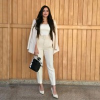 Ne plus utiliser Employee Mounia Bellahsene's profile photo