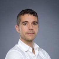 Víctor Gil Email