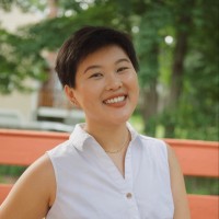Emanda Hau Email & Phone Number
