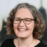 Tina van Deurs Email