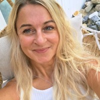 Simone van Haren Email