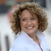 Amparo Folgado Tonda Email