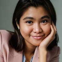 Modaramo Media Employee Kris E.'s profile photo
