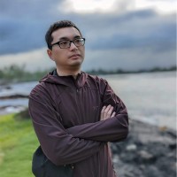 Lin du Email & Phone Number