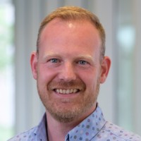 Menno van der Voort Email