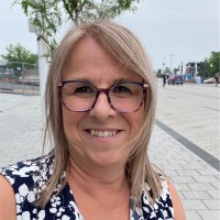 Compass Commercial Realty LP Employee Julie Turgeon's profile photo