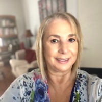 Vicky Kent Email & Phone Number