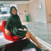 Li Lee Email