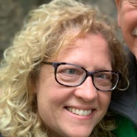 Laura Piwowarczyk Email & Phone Number