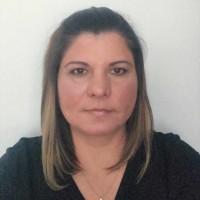 Júlia Tóth Email