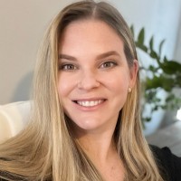 Elizabeth Shutt Email & Phone Number