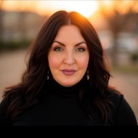 Giltner Logistics Employee April Harrop's profile photo