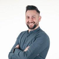 Riccardo Peluso Email