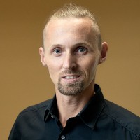 Benjamin Rauch Email