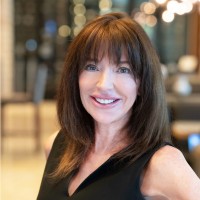 Sandalwood Management, Inc. Employee Kate Thomas's profile photo