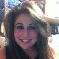Jenniffer Candelas Email & Phone Number
