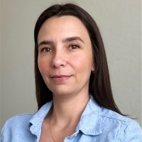 Banana Republic Factory Employee Giovana Bruni's profile photo
