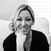 Aluma Medical Aesthetics Employee Laurie Peterson's profile photo