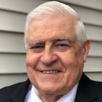 How Money Works Employee Howard McOmber's profile photo