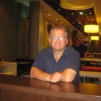 Avi Guttman Email