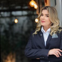 Faculdade Damas Employee Luciana Browne's profile photo