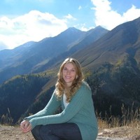 Author Employee Mandi Slack's profile photo