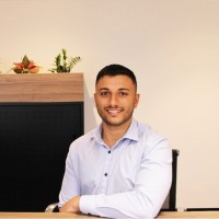 Dilon Khamis Email