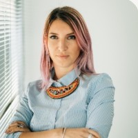 Oracle Employee Roxana Cristea's profile photo