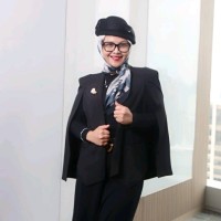 Rina Faqih Email